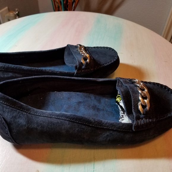 Vionic Loafers 🥿 - Picture 2 of 11